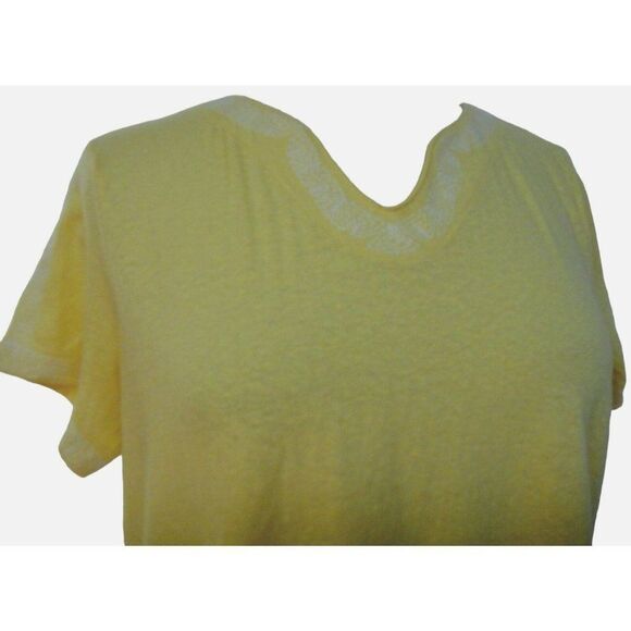 GAP Yellow V-Neck Embroidered Tee Top Cap Sleeve Side Slits Cotton Sz M NEW - Picture 2 of 5